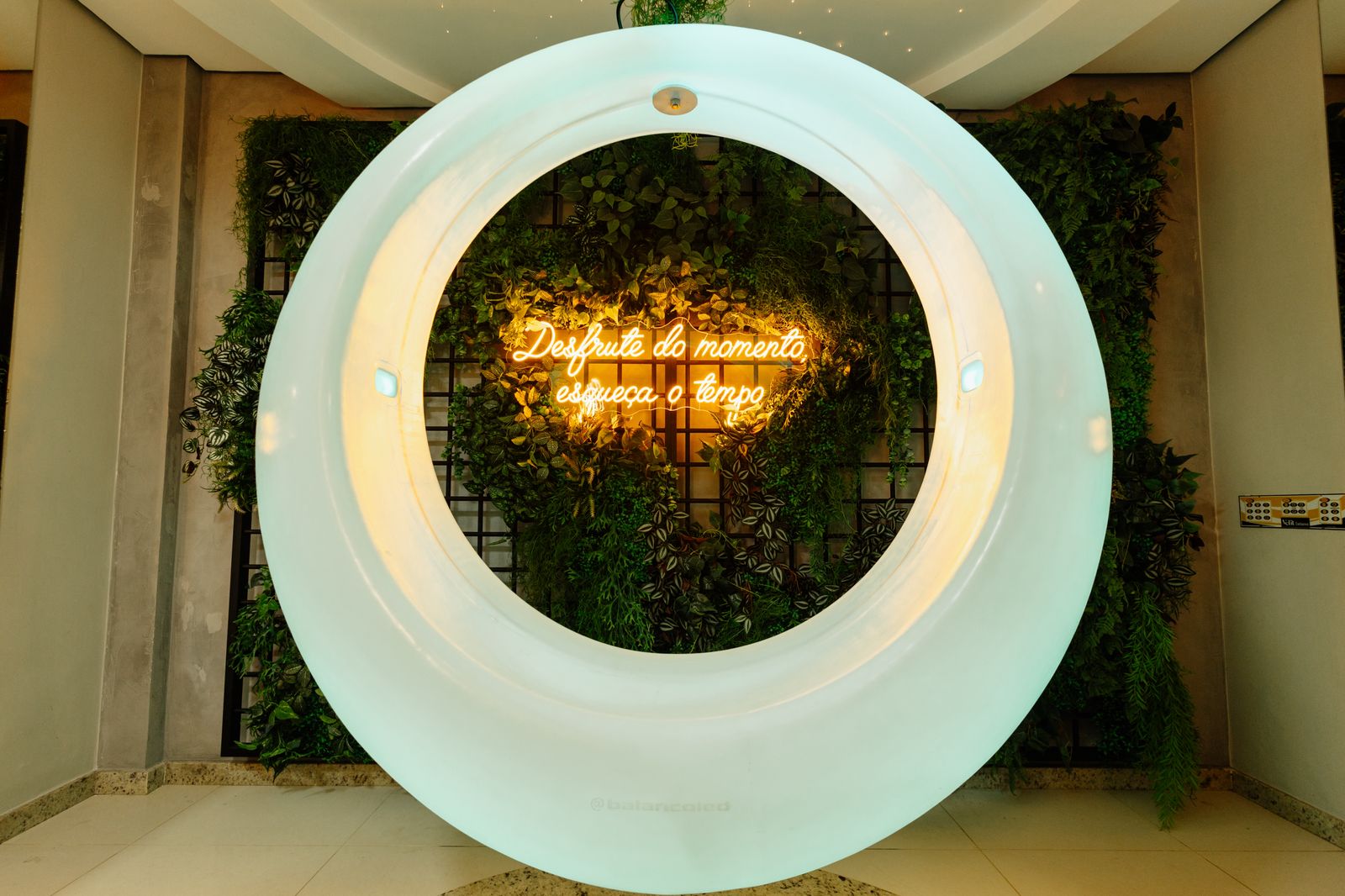 Suíte 12 — Vista 4